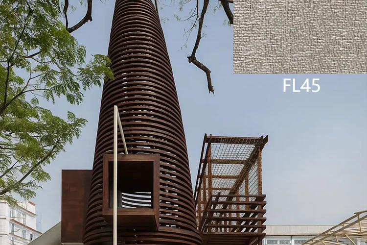 ยิมและสนามเด็กเล่น สวน