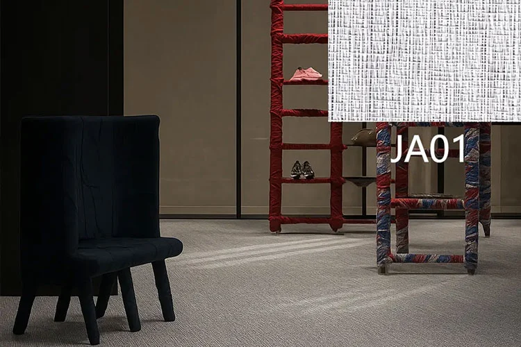 ยิมและสนามเด็กเล่น เงียบสงบ